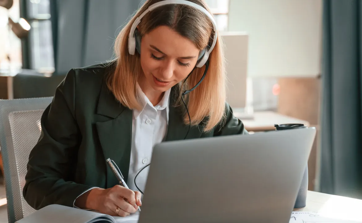 English for Travelers: Speak on the Go